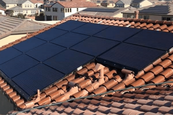 New Year's Resolutions Prioritize Solar Panel Maintenance and Cleaning