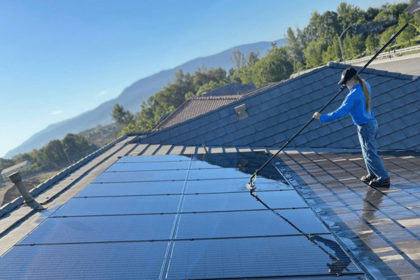 Maximizing Summer Sun How Proper Cleaning Boosts Solar Panel Performance in the Peak Season